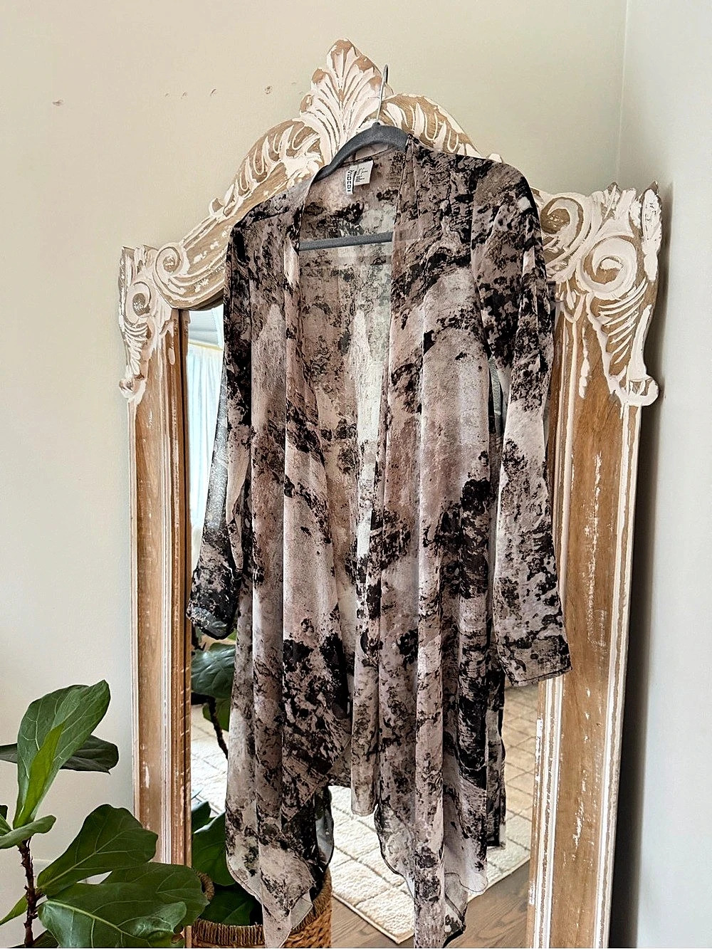 H&M Abstract Print Tunic in Brown & Black Size Medium
